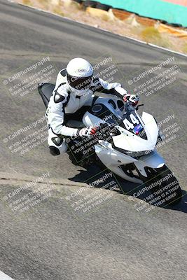 media/Oct-15-2022-TrackXperience (Sat) [[8f70b8b0be]]/Group 2/session 2 turn 3 and 4/